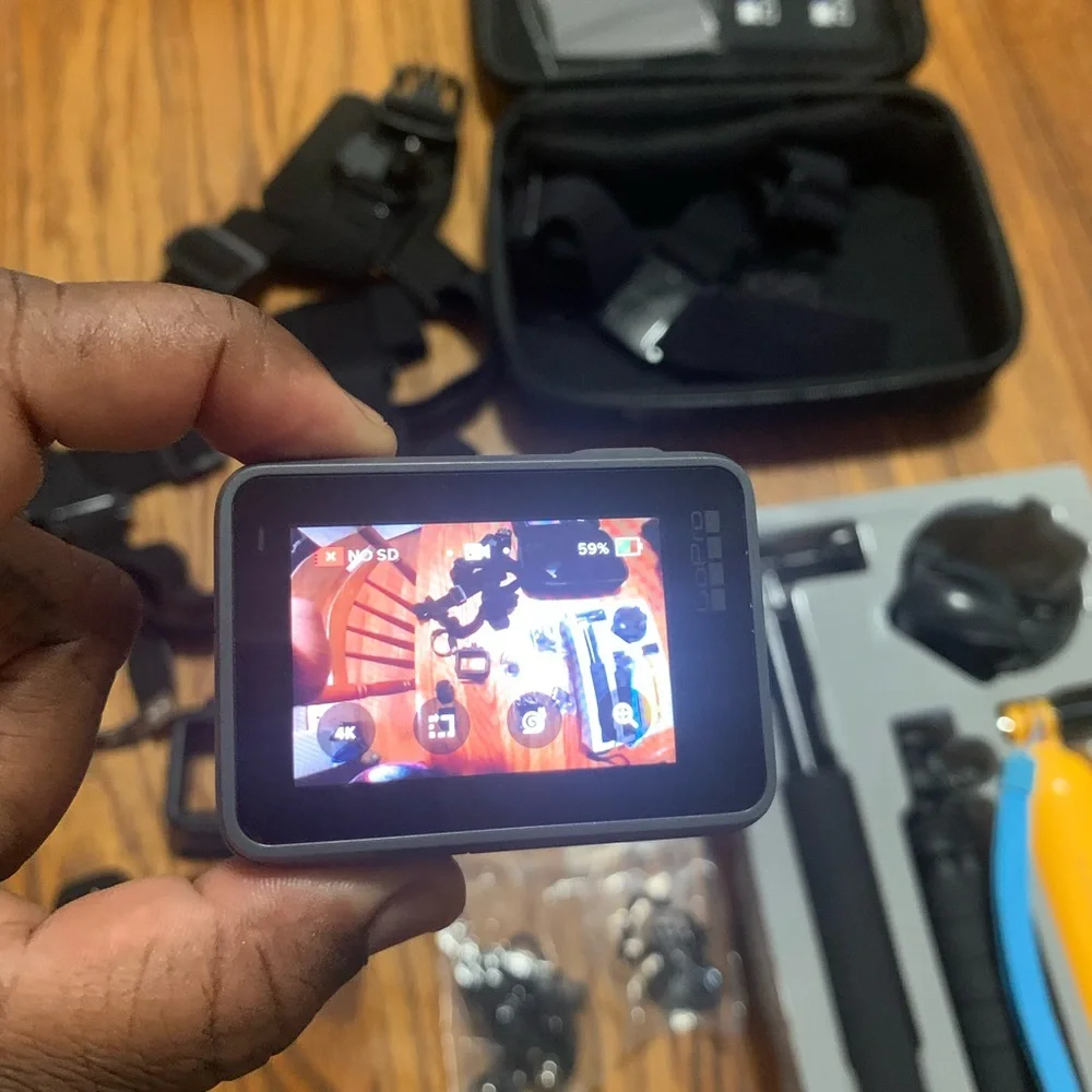 GoPro HERO7 Silver Bundle